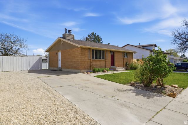 6043 S AQUARIUS DR, Kearns, UT 84118