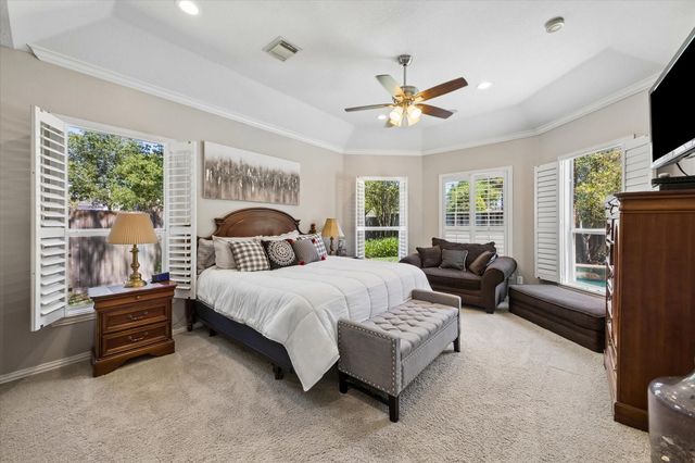 803 Woodcrest Drive, Friendswood, TX 77546
