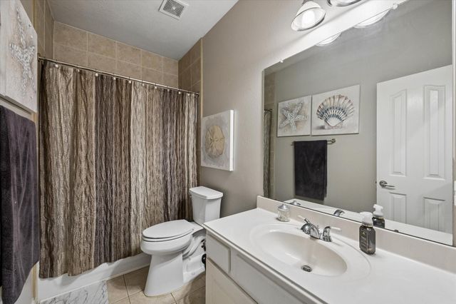 803 Woodcrest Drive, Friendswood, TX 77546