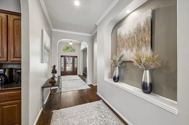 803 Woodcrest Drive, Friendswood, TX 77546
