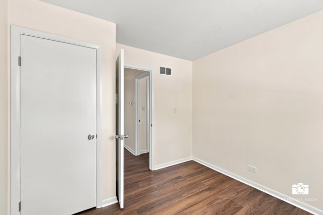 9412 Noel Avenue, Des Plaines, IL 60016