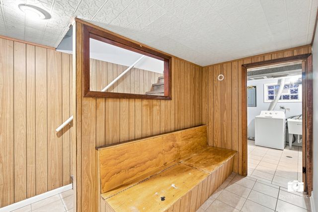 9412 Noel Avenue, Des Plaines, IL 60016