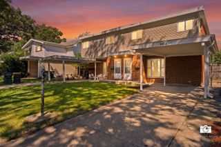 9412 Noel Avenue, Des Plaines, IL 60016