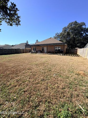 2308 Rue Beaux Chenes, Ocean Springs, MS 39564