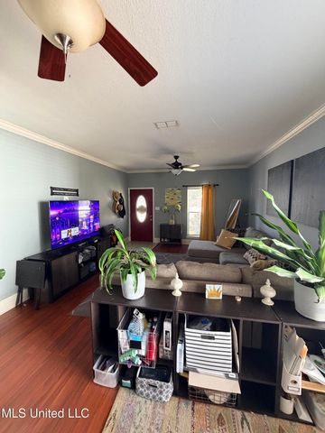 2308 Rue Beaux Chenes, Ocean Springs, MS 39564