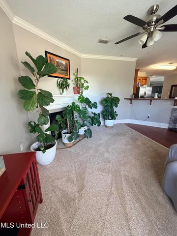 2308 Rue Beaux Chenes, Ocean Springs, MS 39564