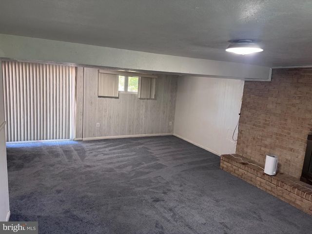6208 HARLEY LN, Temple Hills, MD 20748