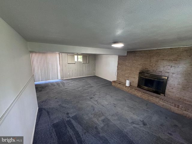 6208 HARLEY LN, Temple Hills, MD 20748
