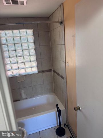 6208 HARLEY LN, Temple Hills, MD 20748