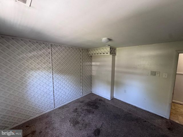 6208 HARLEY LN, Temple Hills, MD 20748