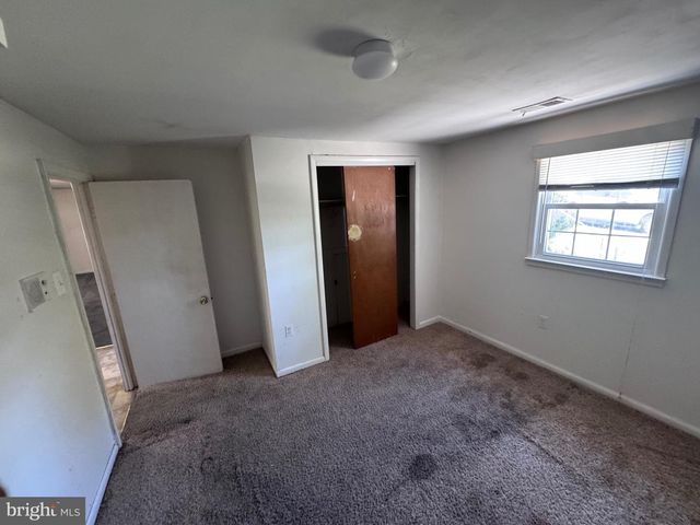 6208 HARLEY LN, Temple Hills, MD 20748