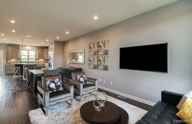 364 N. Sydney Court, Plymouth, MI 48170