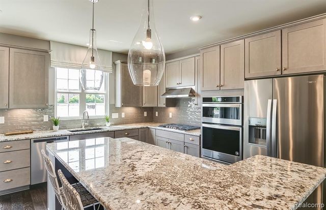 364 N. Sydney Court, Plymouth, MI 48170