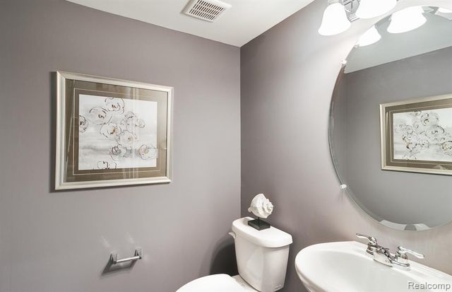 364 N. Sydney Court, Plymouth, MI 48170