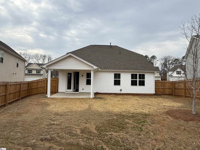 27 Thorne Street, Fountain Inn, SC 29644