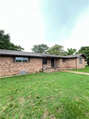 4404 Hudson Road, Rogers, AR 72756