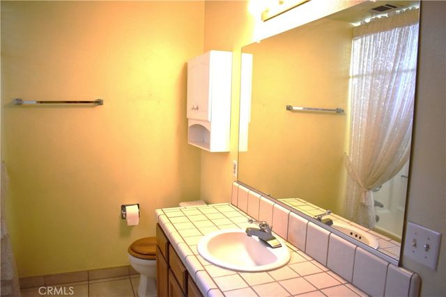 19282 Pine Way, Apple Valley, CA 92308