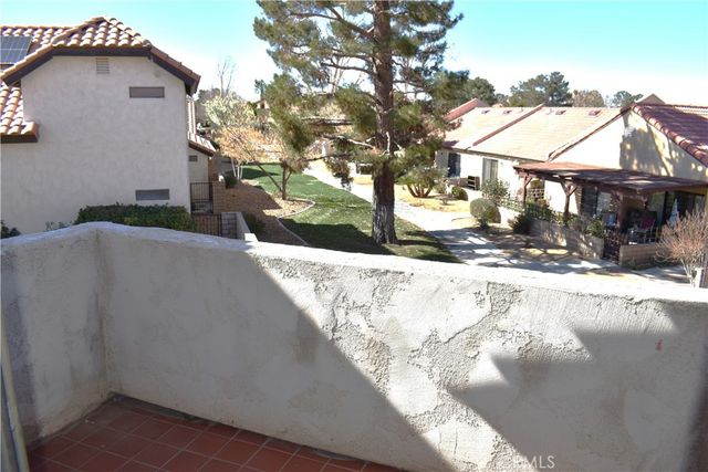 19282 Pine Way, Apple Valley, CA 92308