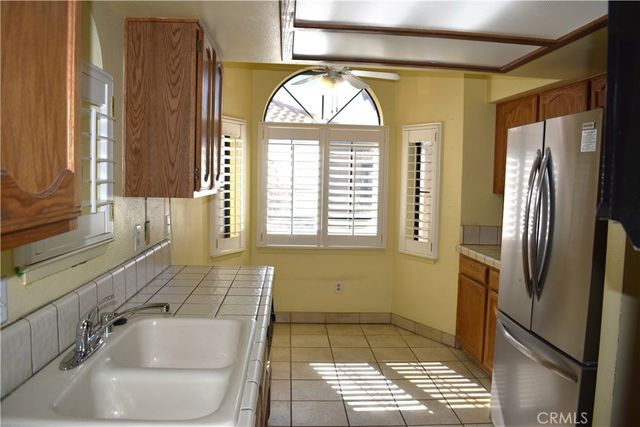 19282 Pine Way, Apple Valley, CA 92308