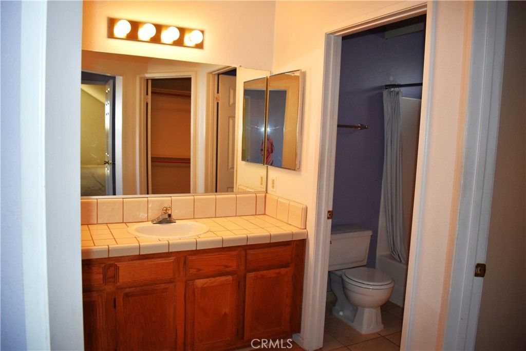 Image 18 of property listing at 19282 Pine Way, Apple Valley, CA 92308