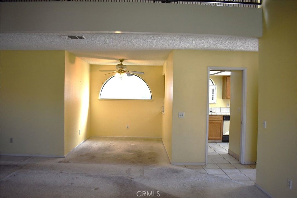 Image 6 of property listing at 19282 Pine Way, Apple Valley, CA 92308