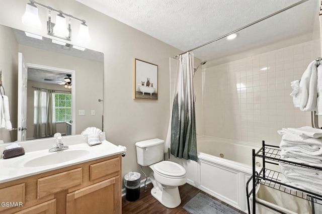 2032 Slippery Rock Circle, Pigeon Forge, TN 37862