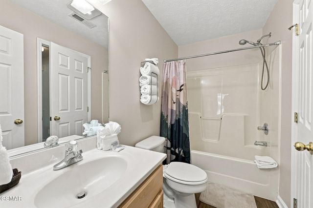 2032 Slippery Rock Circle, Pigeon Forge, TN 37862