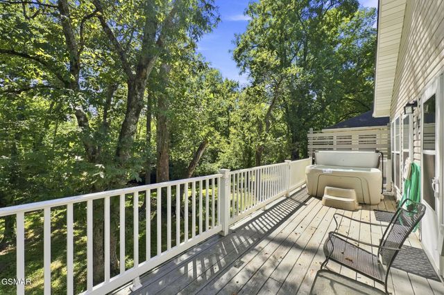 2032 Slippery Rock Circle, Pigeon Forge, TN 37862