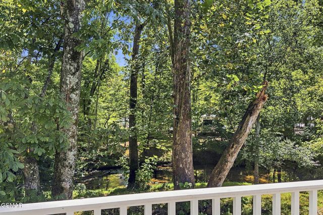 2032 Slippery Rock Circle, Pigeon Forge, TN 37862