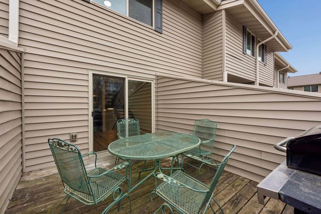 1754 Meadowlark Road 41754, Eagan, MN 55122