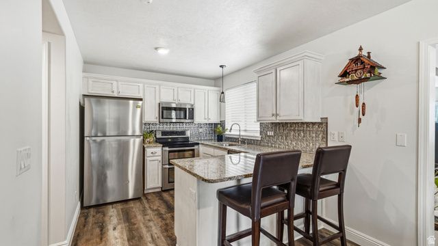 6021 W FRAGRANT LN, Herriman, UT 84096
