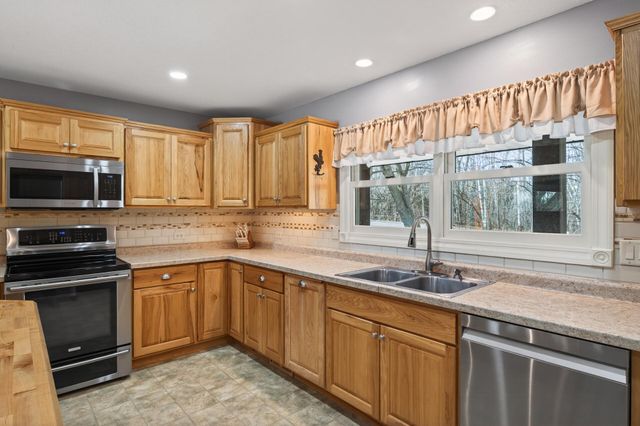 30945 Irene Avenue, Lindstrom, MN 55045