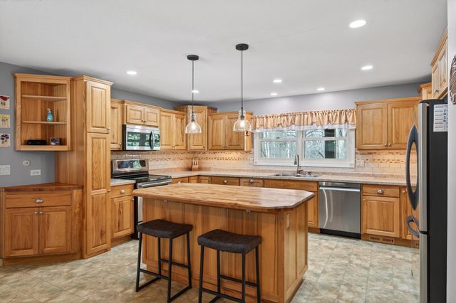 30945 Irene Avenue, Lindstrom, MN 55045