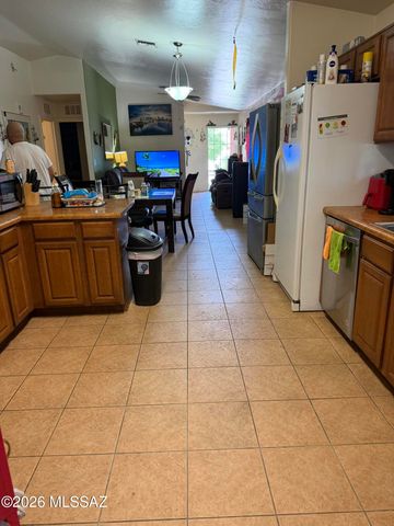 2266 E Sunland Vista, Tucson, AZ 85713