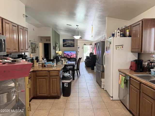 2266 E Sunland Vista, Tucson, AZ 85713