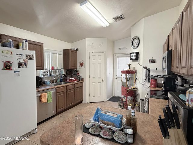 2266 E Sunland Vista, Tucson, AZ 85713
