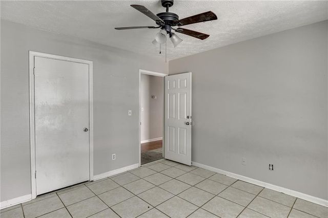 900 Pawnee Place, Lilburn, GA 30047