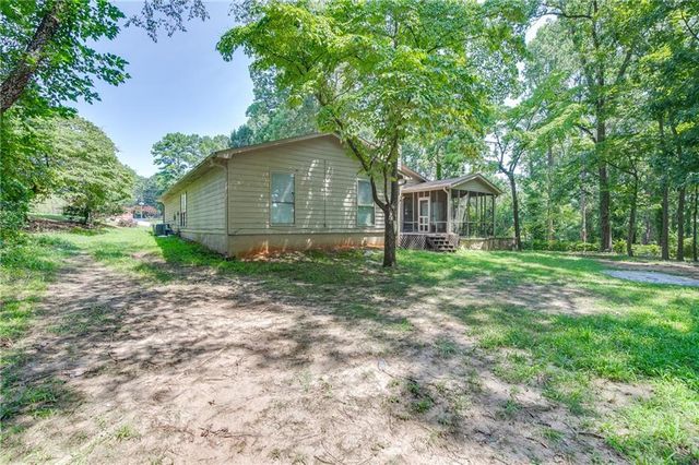 900 Pawnee Place, Lilburn, GA 30047
