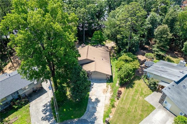 900 Pawnee Place, Lilburn, GA 30047