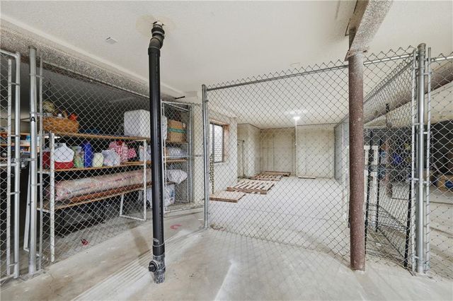 303 E Partridge Avenue 39, Independence, MO 64055