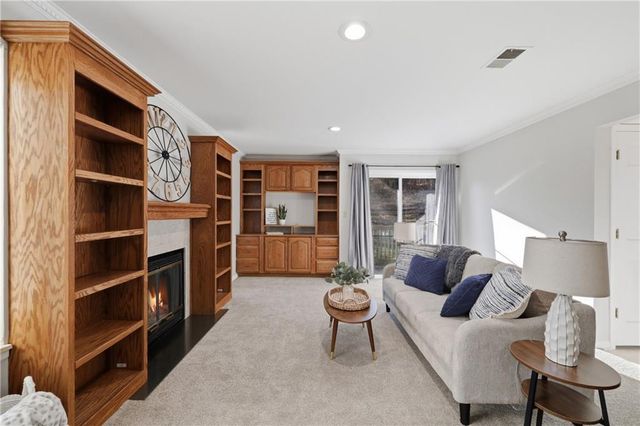 303 E Partridge Avenue 39, Independence, MO 64055