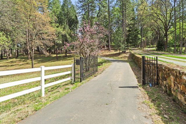 3097 Fort Jim Rd, Placerville, CA 95667