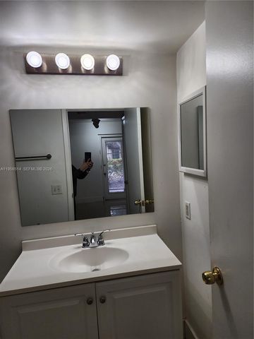 4321 W Mcnab Rd 10, Pompano Beach, FL 33069