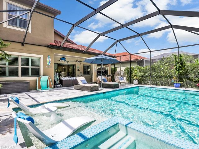 16395 Barclay CT, Naples, FL 34110