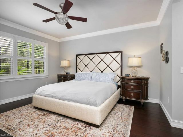 16395 Barclay CT, Naples, FL 34110