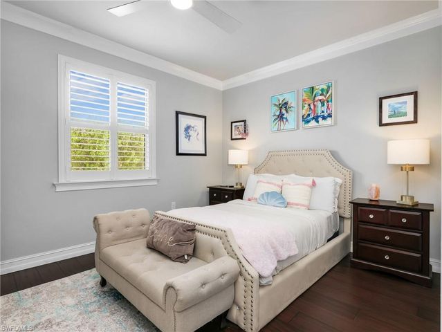 16395 Barclay CT, Naples, FL 34110