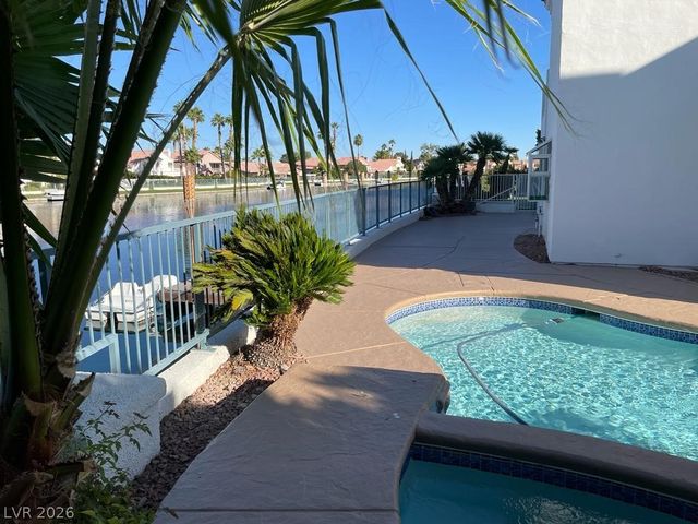 2960 Sun Lake Drive, Las Vegas, NV 89128