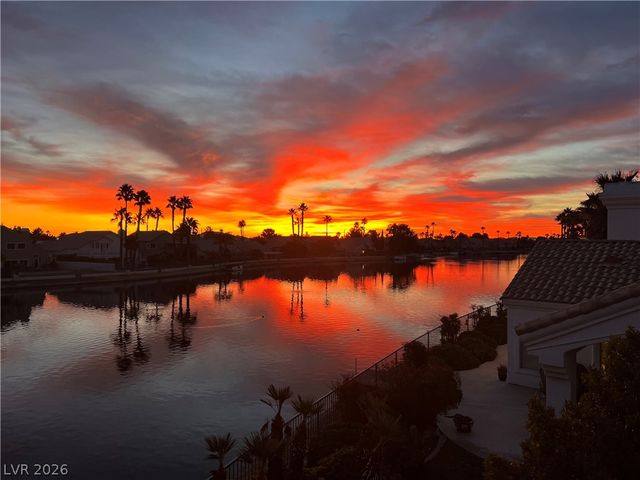 2960 Sun Lake Drive, Las Vegas, NV 89128