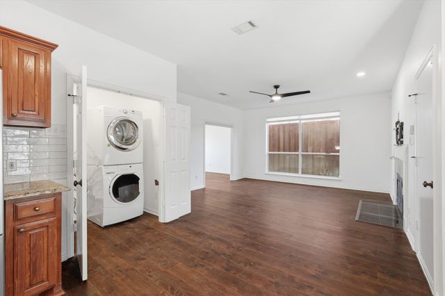 836 Lakeview Circle, Coppell, TX 75019