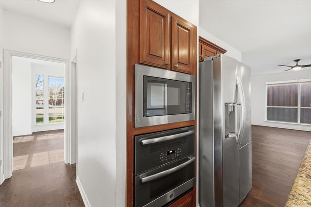 836 Lakeview Circle, Coppell, TX 75019